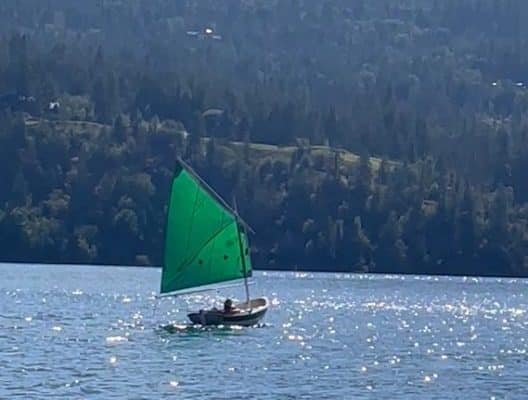 green dacron classic sail
